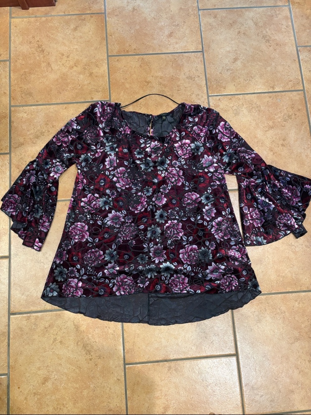 Cupio Plum Floral Velvet Bell Sleeve Top